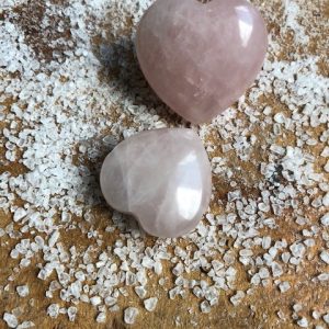 Healing Stone Crystal Rose Quartz Heart 2cm with beadwhole and 2-3cm no whole